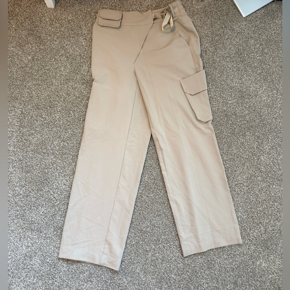 Tan fogs Star Wars pants